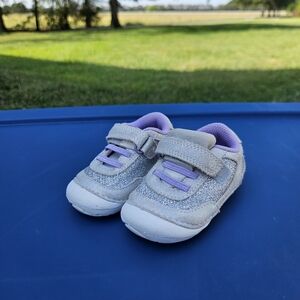 Stride Rite size 3.5